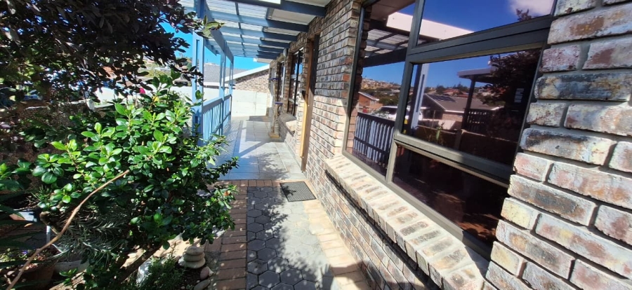 2 Bedroom Property for Sale in Dana Bay Western Cape